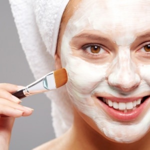 MASCARILLA DE MAIZENA PARA REJUVENECER LA PIEL