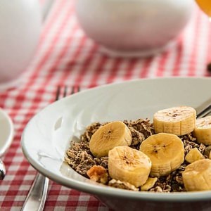 Debes incluir más fibra en tu dieta por estos 3 beneficios esenciales para tu salud